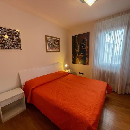 Apartmán Trilocale Vista Mare Con 2 Bagni Nel Centro Storico - Agenzia Cocal Caorle Exteriér fotografie